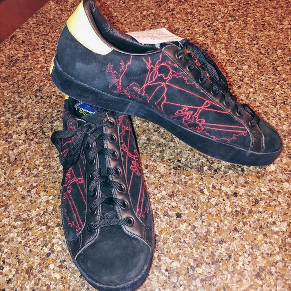 Adidas Rod Laver Vintage black suede embroidered sneakers 8.5 NWT